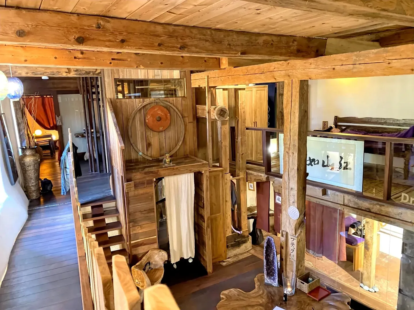 UN MULINO ARCHITETTONICAMENTE UNICO IN UNA POSIZIONE PRIVILEGIATA - Foto 7 di 13
