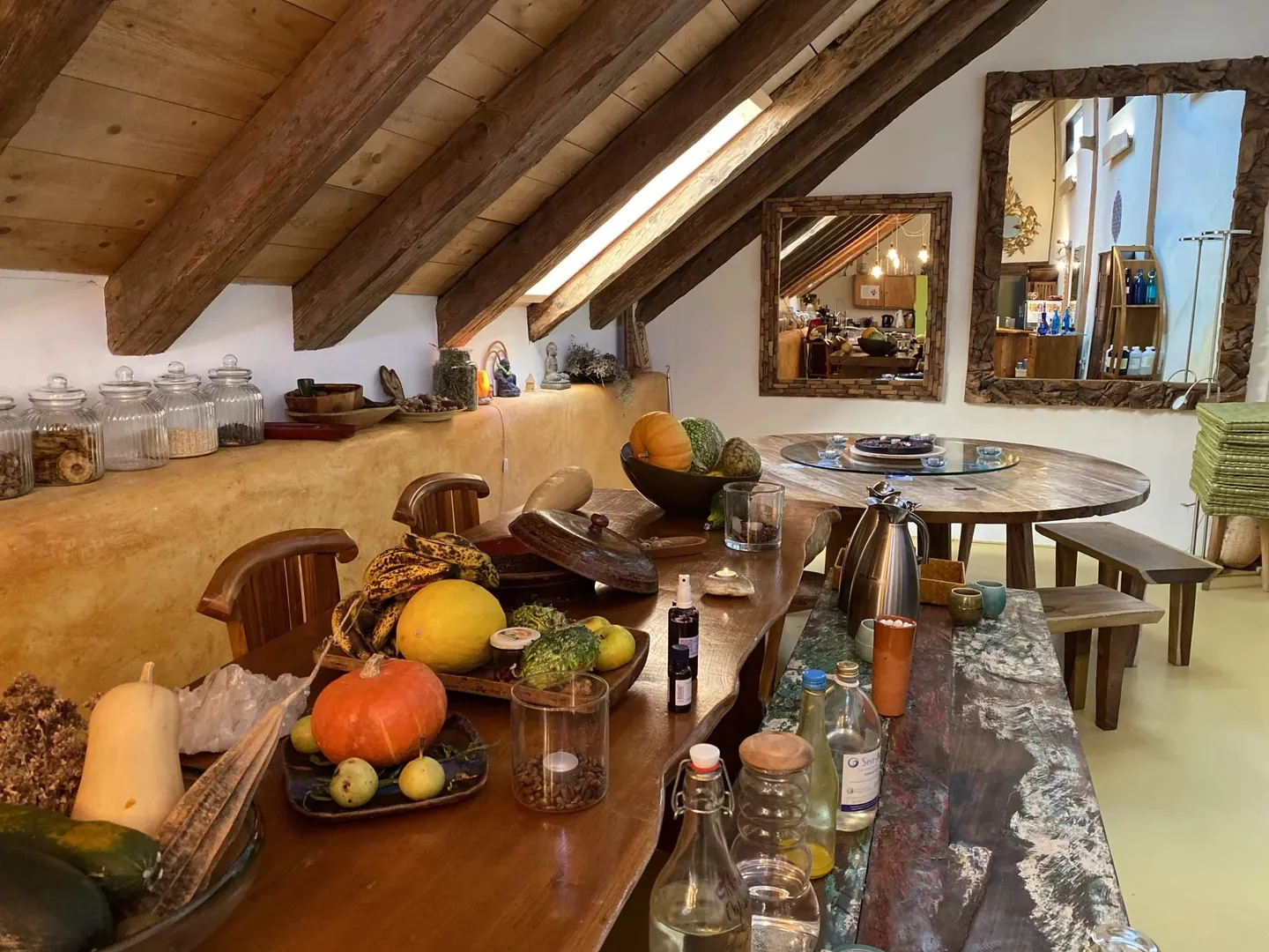 UN MULINO ARCHITETTONICAMENTE UNICO IN UNA POSIZIONE PRIVILEGIATA - Foto 5 di 13