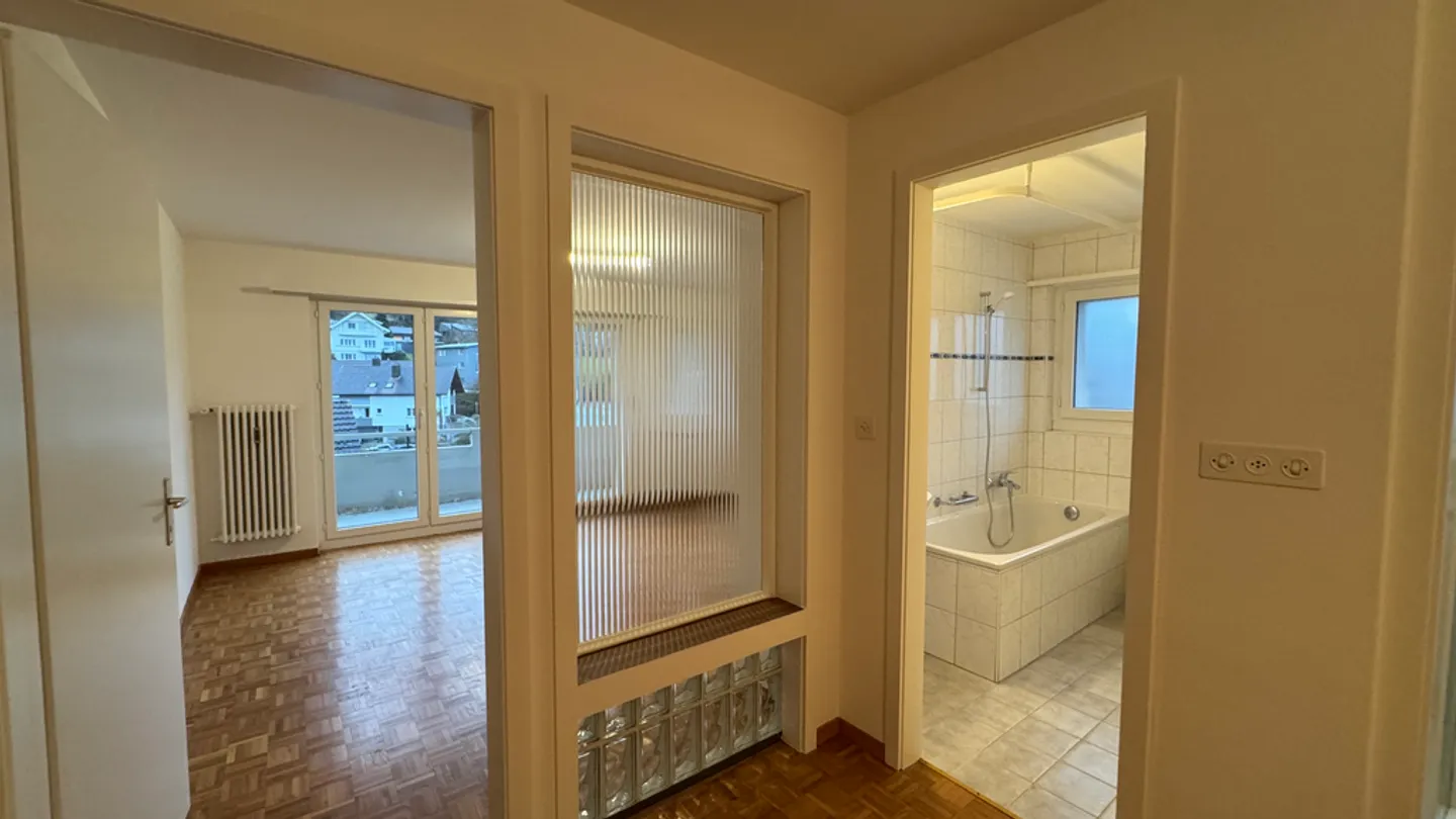 Trouver - Vivre! Appartement en penthouse de 3,5 pièces - Photo 5 sur 11
