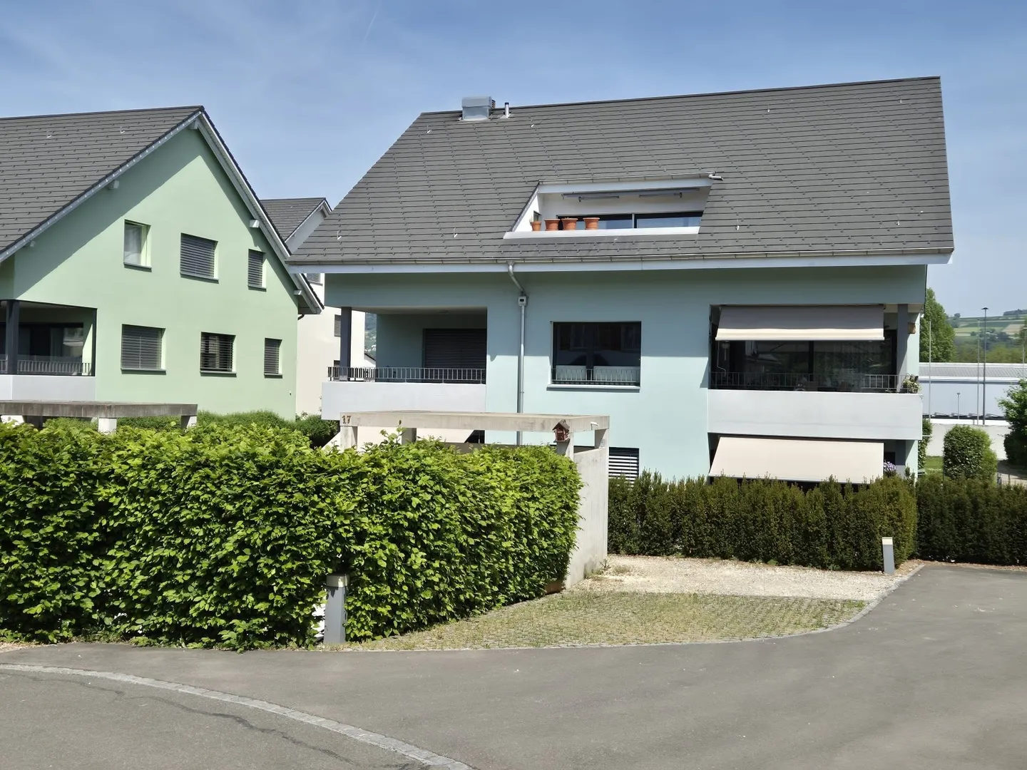 Luminoso appartamento attico di 4,5 locali con balcone a Nesselnbach - Foto 12 di 13