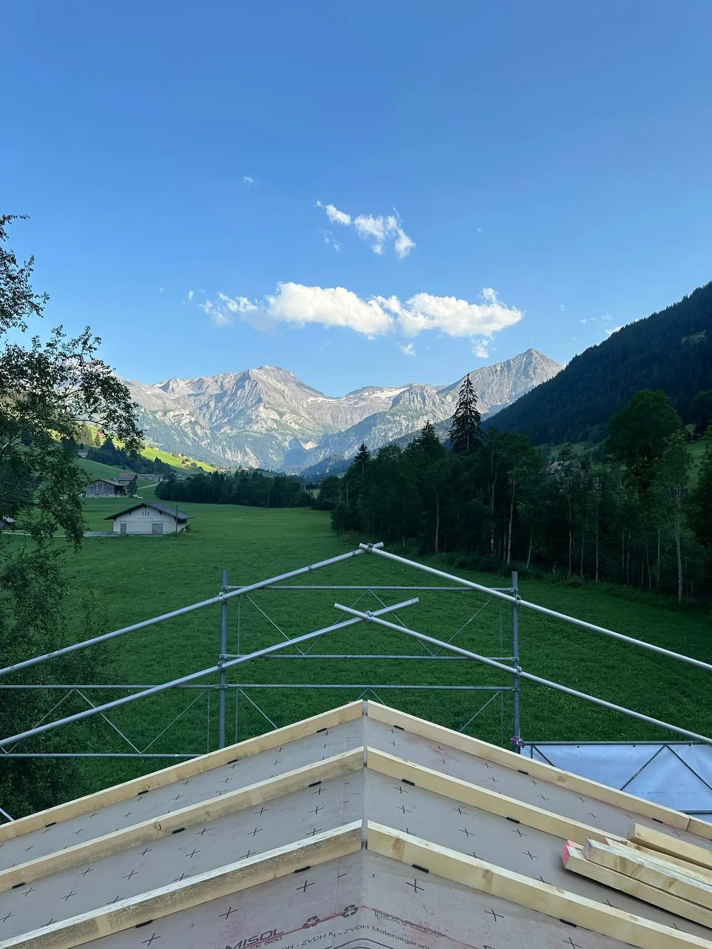 Chalet neuf idyllique de 5½ pièces avec vue sur la montagne - Photo 6 sur 10