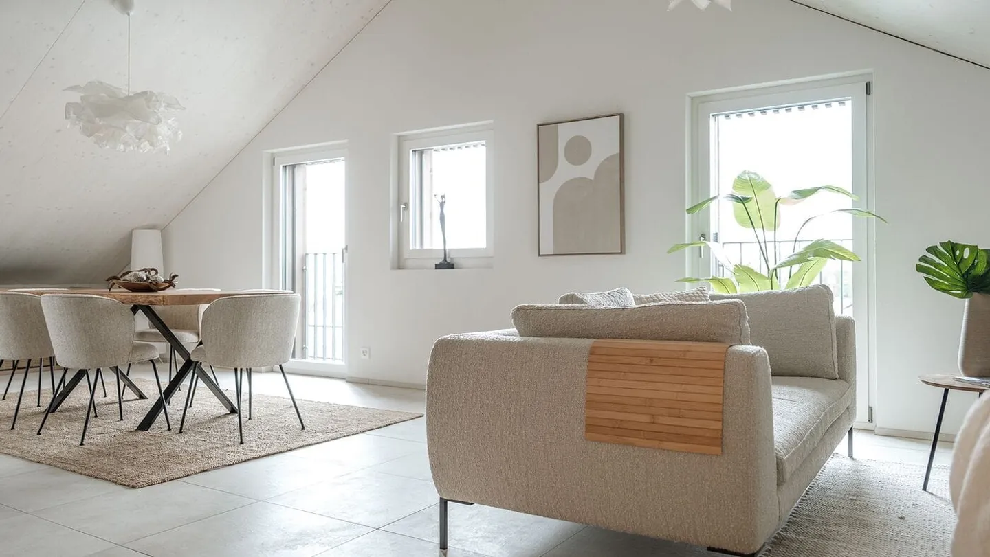 New 3.5-room penthouse apartment with direct lift in Hägglingen - Photo 3 of 13