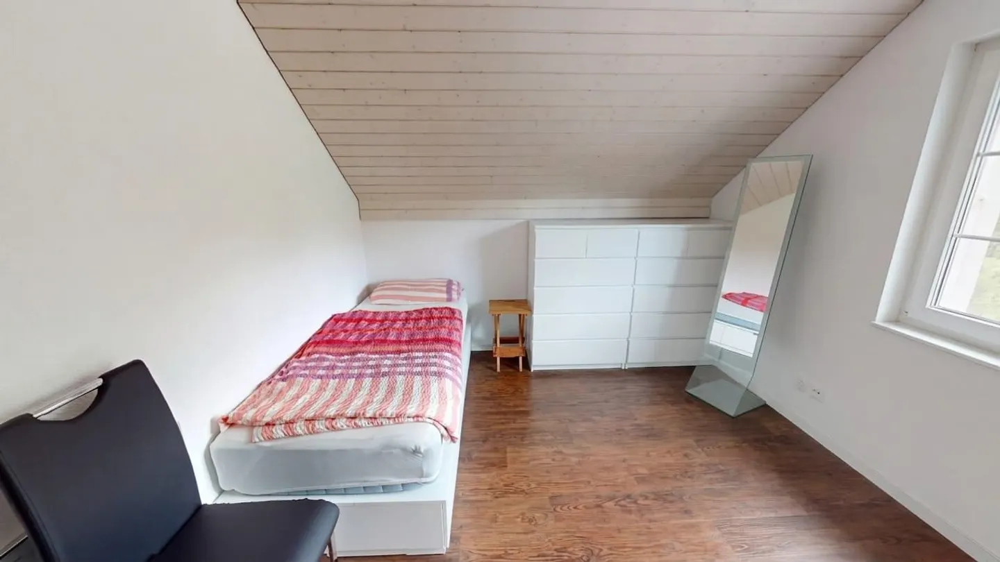 7-Zimmer-Einfamilienhaus mit Pool in Balterswil kaufen - Foto 8 von 13