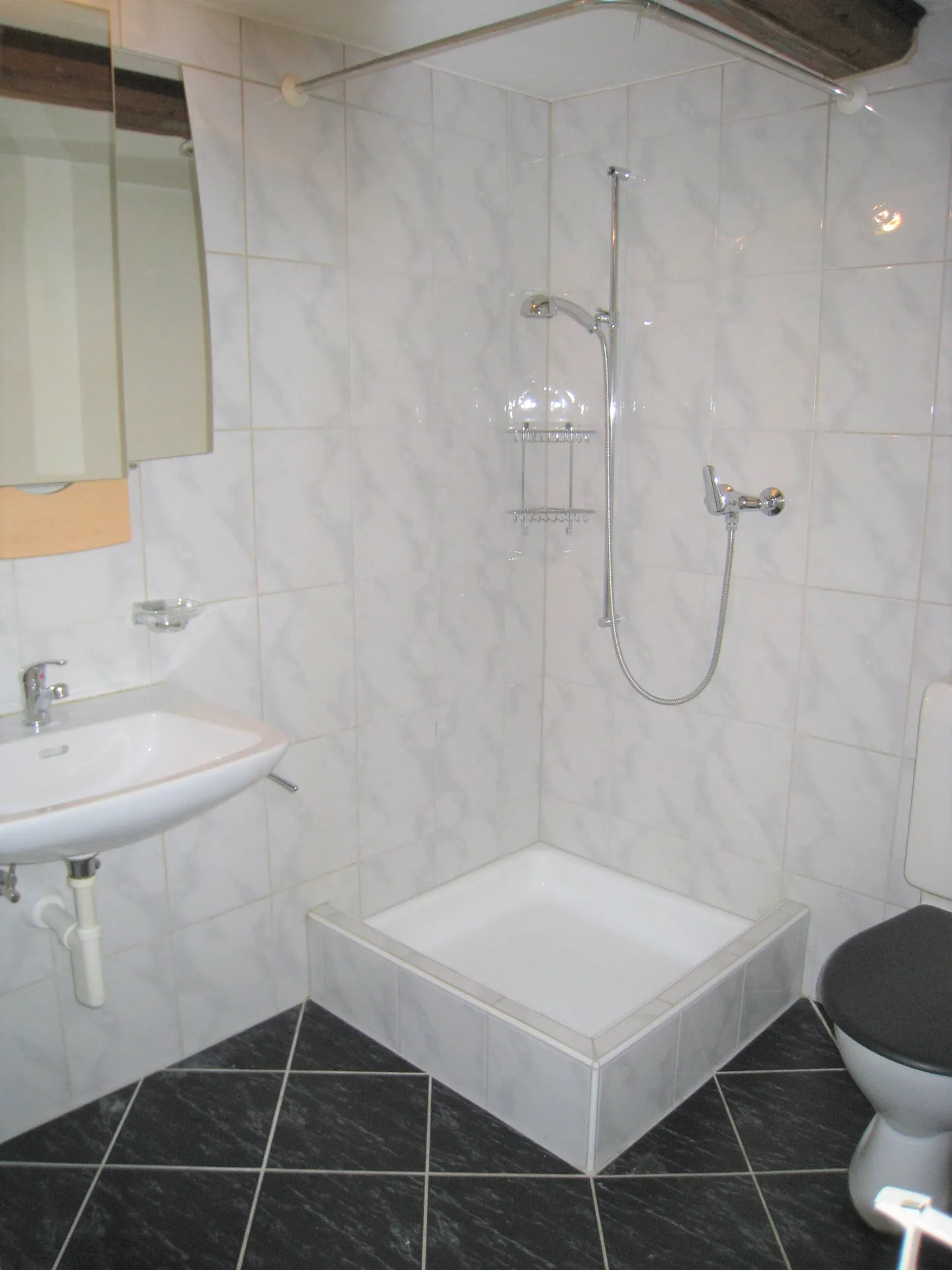 4.5-room corner house with 272 m² studio/office in Eschlikon - Photo 3 of 13