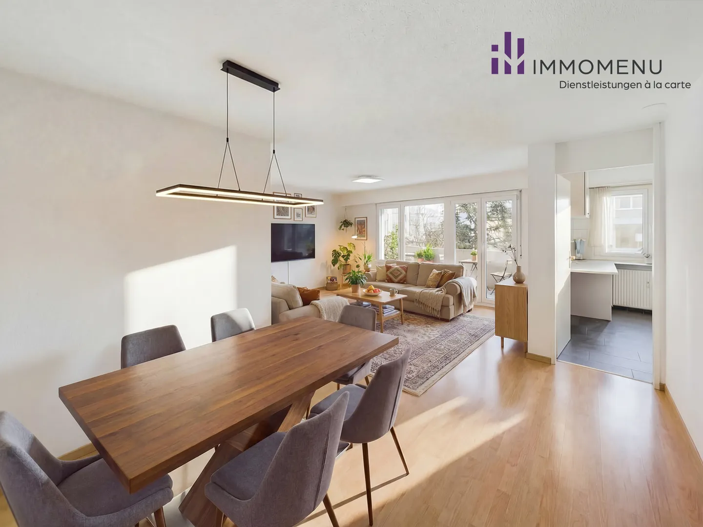 Bel appartement de 4.5 pièces dans un emplacement central - Photo 2 sur 8