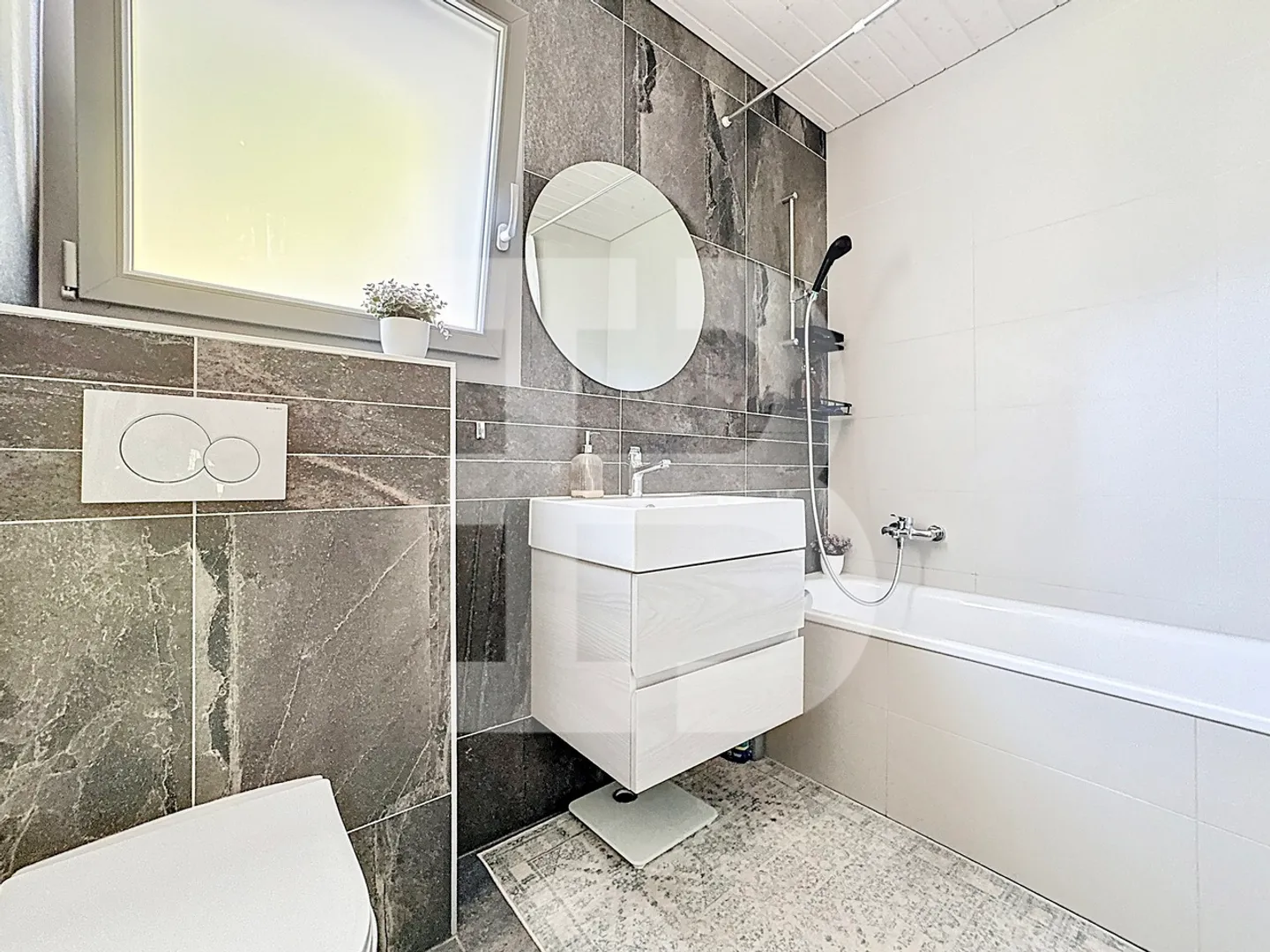 Wunderschönes Chalet mit Aussicht 3 Schlafzimmer und ausgebautem Dachboden - Foto 9 von 12