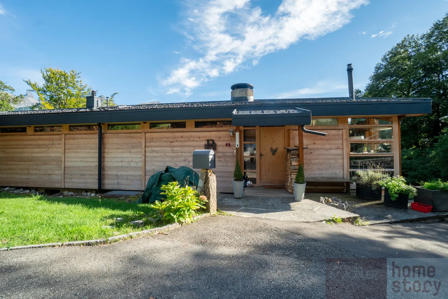Rarità a Gryon - chalet ristrutturato, vista sulle Dents du Midi e grande giardino - Foto 2 di 13
