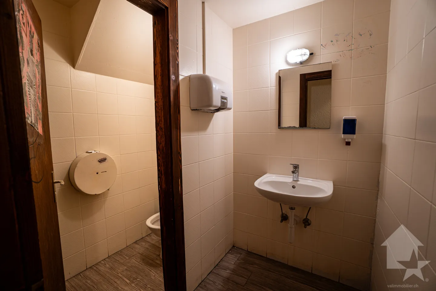 Eccezionale: bistrot con duplex di 5,5 stanze e studio indipendente - Foto 13 di 13