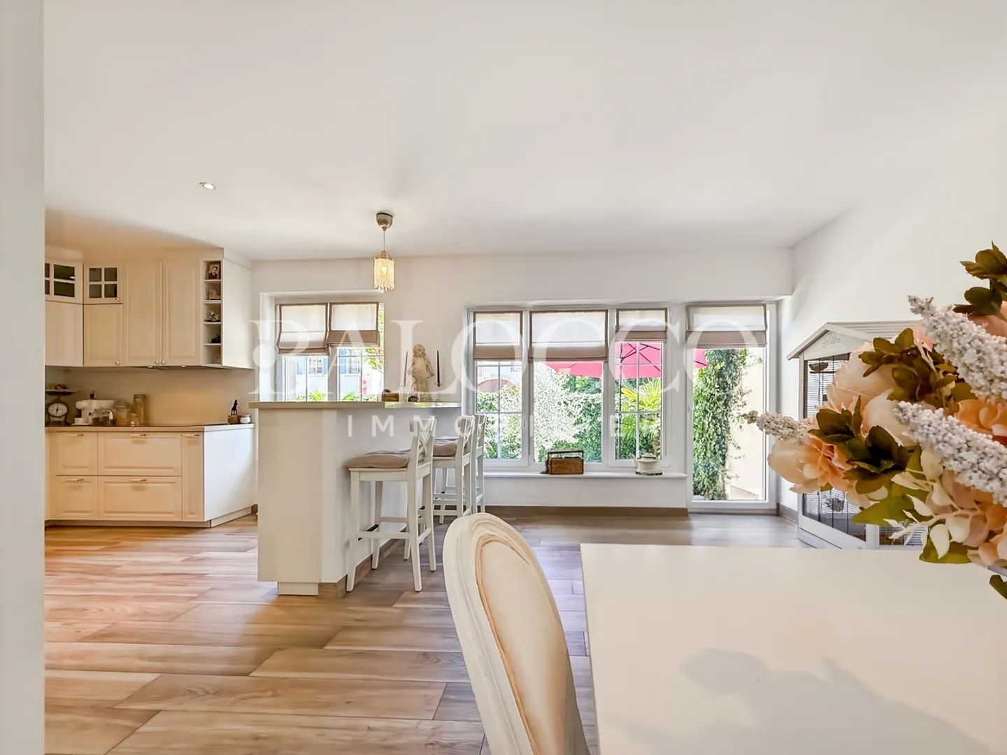 Exclusivity: Heartthrob for this superb house in Terre Sainte - Photo 2 of 9