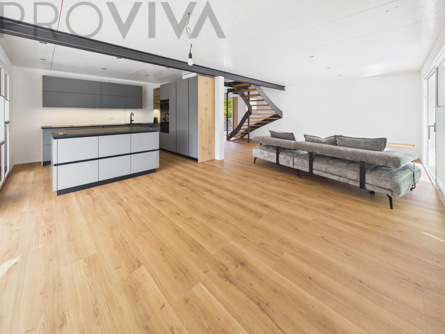 Modernes neues Haus mit grosszügigem Aussenbereich und viel Platz - Photo 1 sur 13