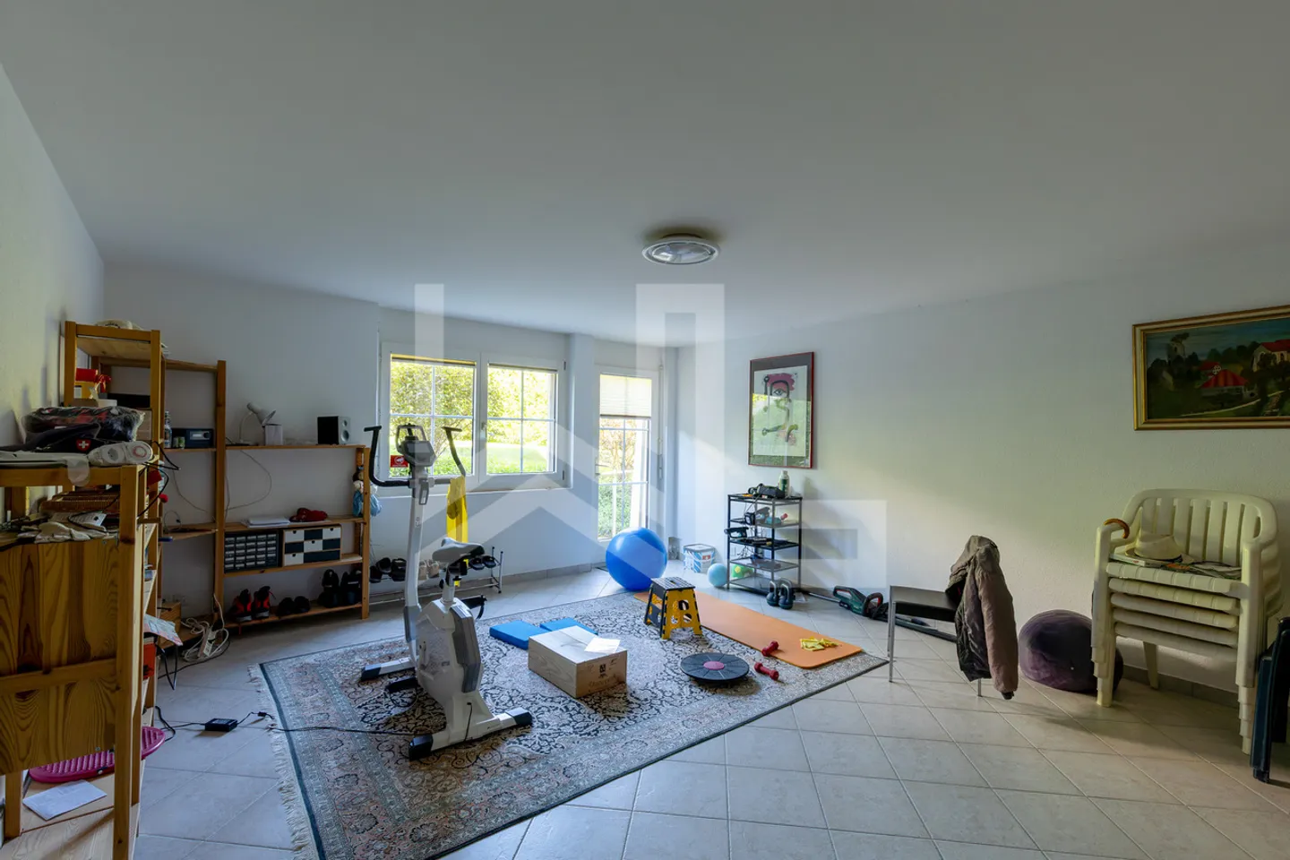 Familienvilla mit großem Garten - Foto 9 von 13