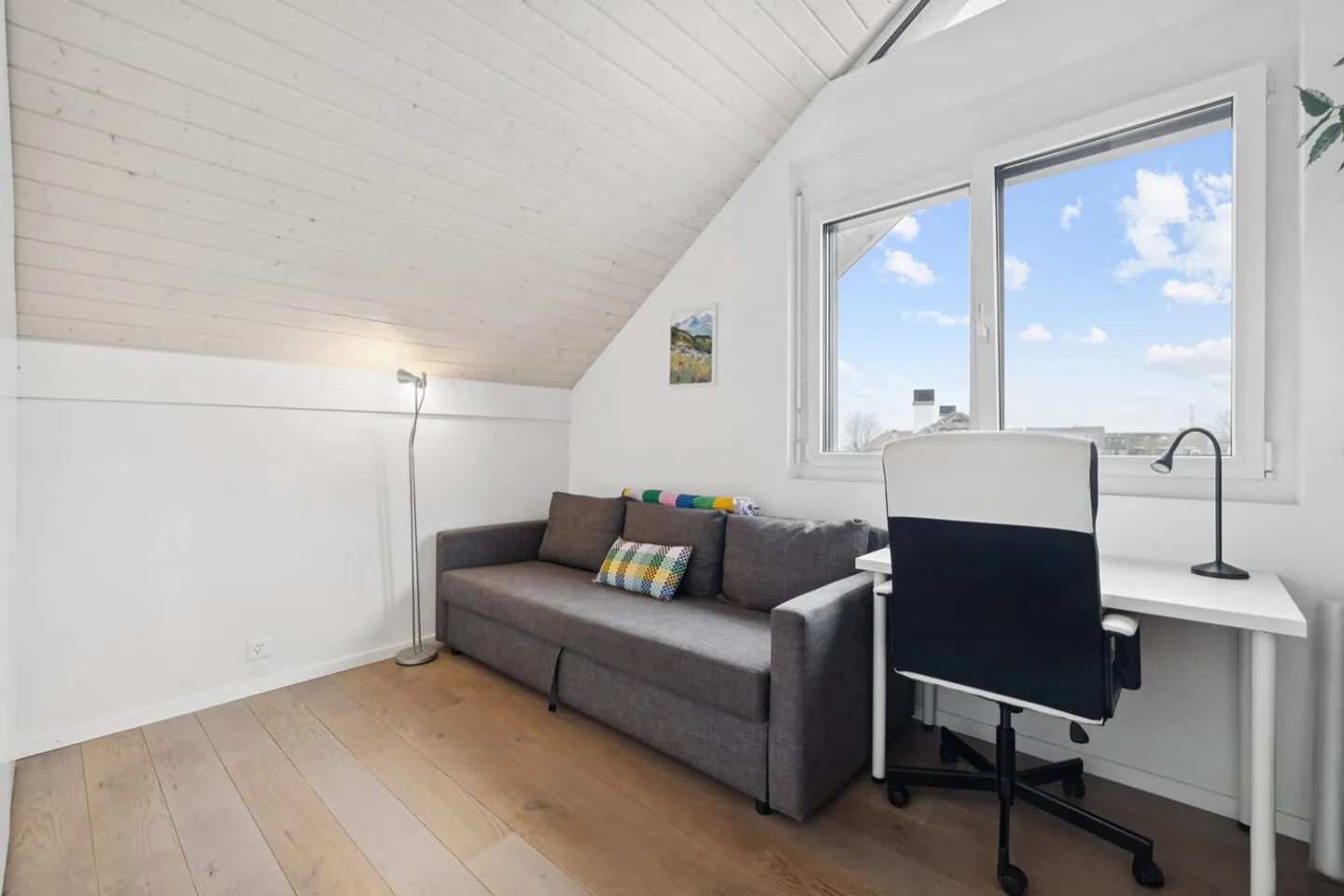 Wunderschönes 4.5-Zimmer-Penthouse im Herzen des Dorfes - Foto 8 von 10