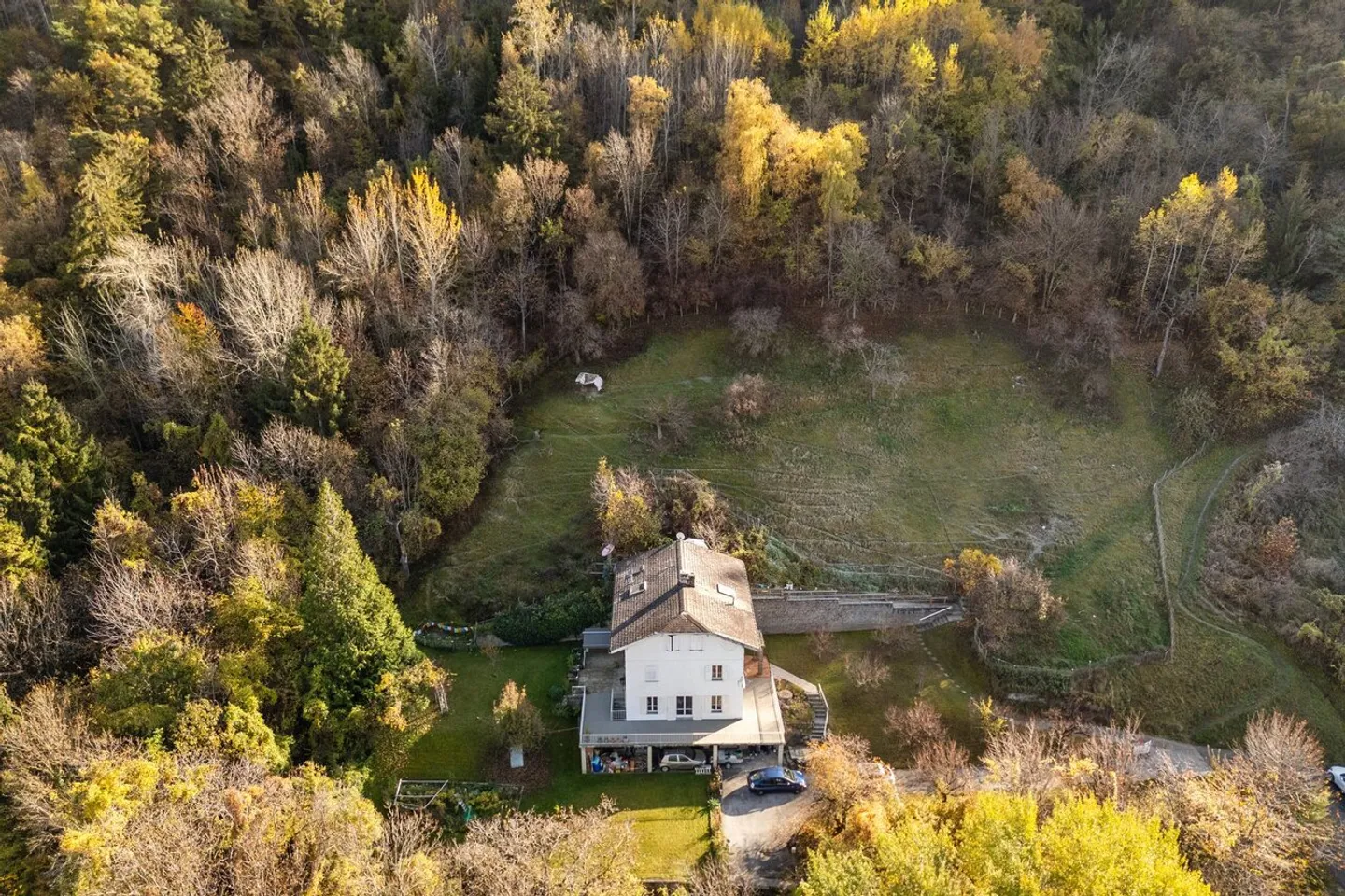 Elegante villa nel cuore della natura a due passi da Sion - Foto 1 di 9