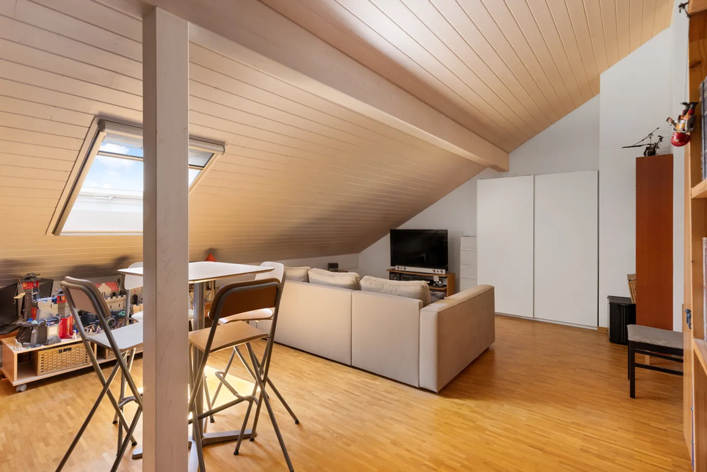 Duplex spacieux, lumineux et contemporain - Photo 10 sur 11