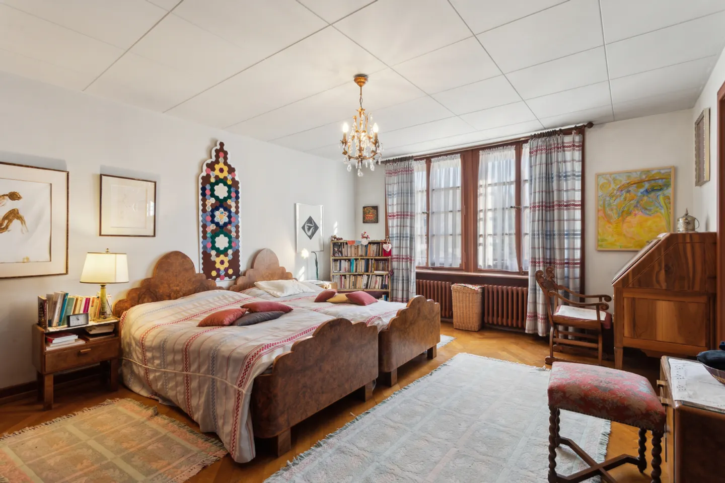 Building with 3 large apartments offering multiple possibilities! - Photo 9 of 13