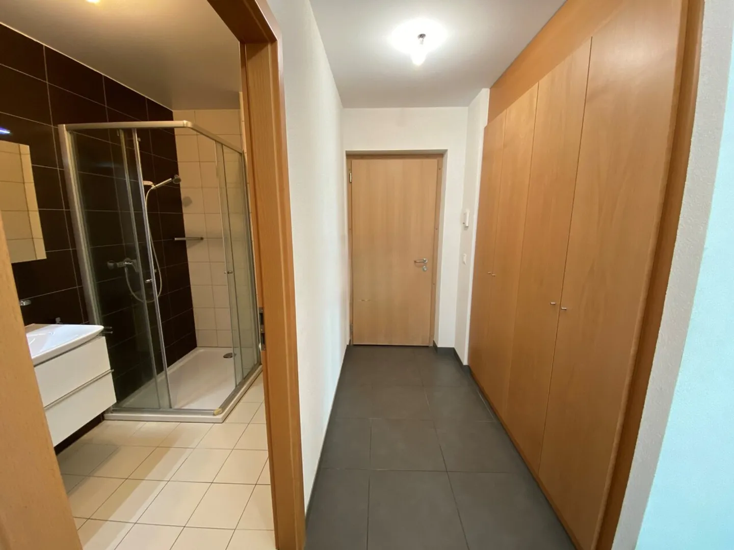 Beautiful 2.5-room apartment with a large 32 m2 terrace - Photo 4 of 5