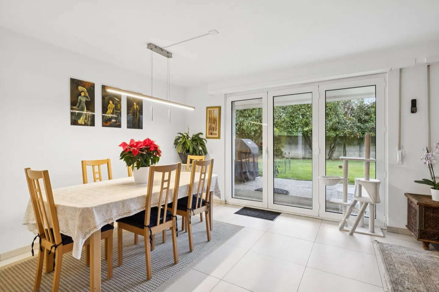 Charming Detached Villa in a Privileged Setting in Founex - Photo 2 of 13