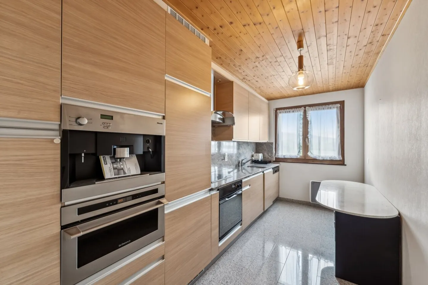 Charmante Wohnung mit Mezzanin in La Rippe - Foto 7 von 13
