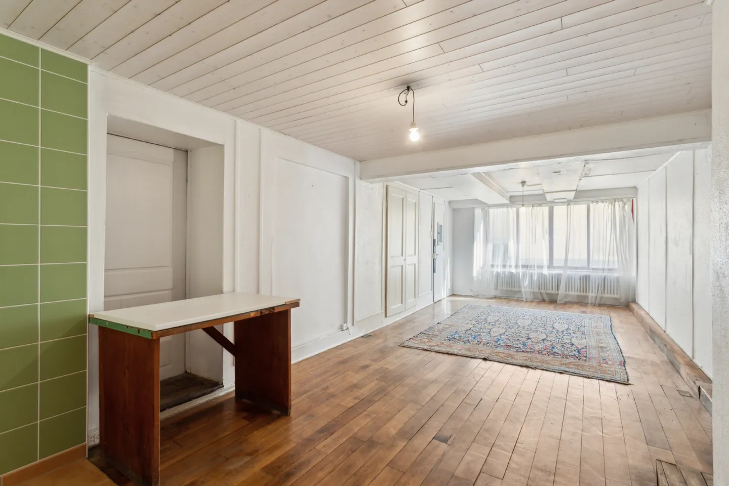 Building with 3 large apartments offering multiple possibilities! - Photo 6 of 13