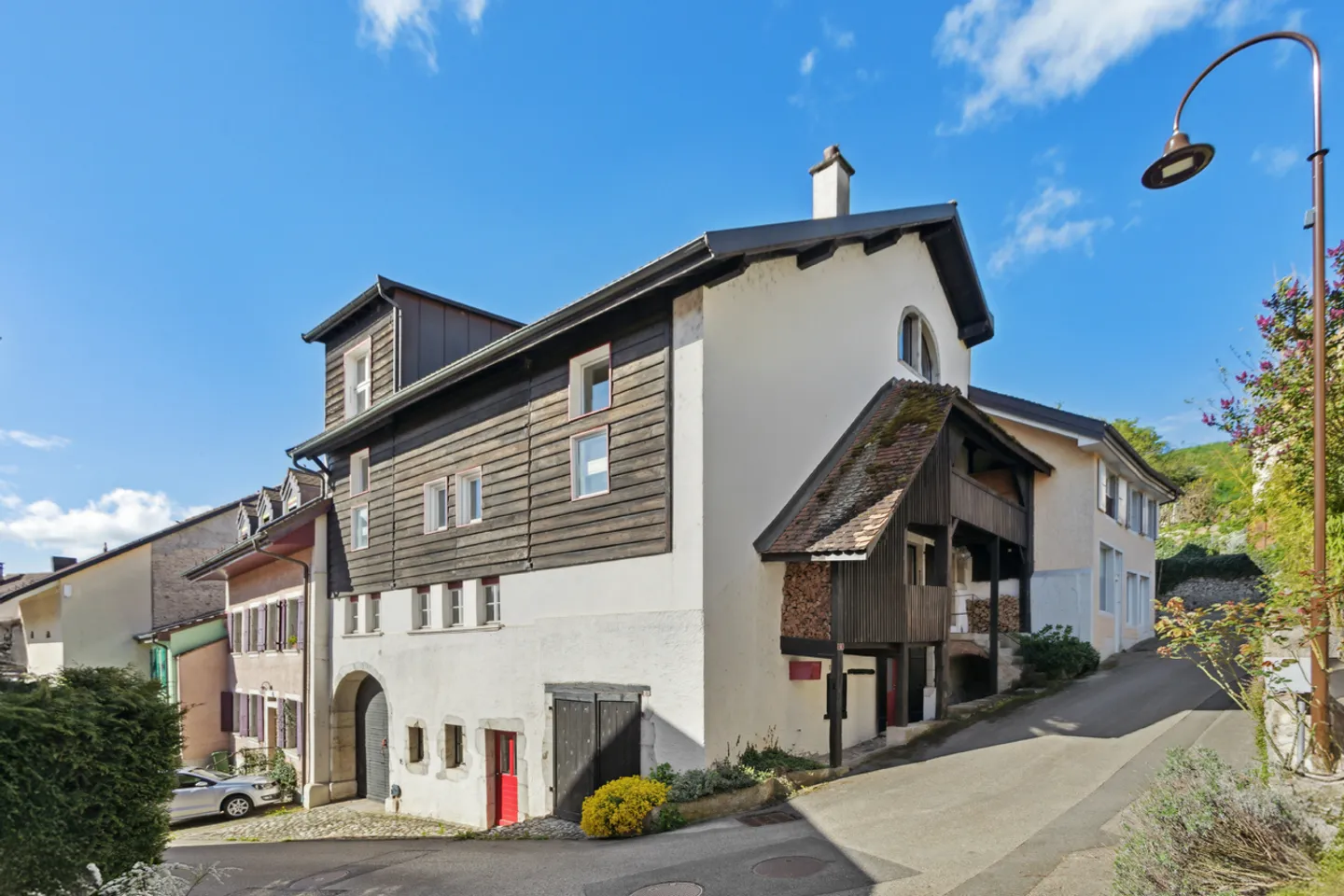 Ehemalige Kunstgalerie in ein spektakuläres und einzigartiges Haus umgewandelt - Foto 1 von 13