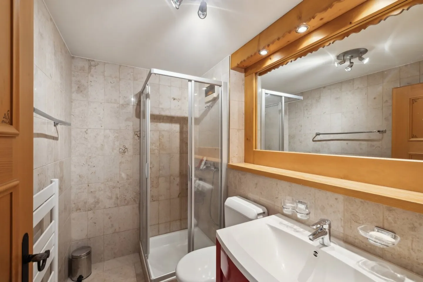 Charmante Wohnung, 3 Schlafzimmer mit Bergblick - Foto 9 von 11