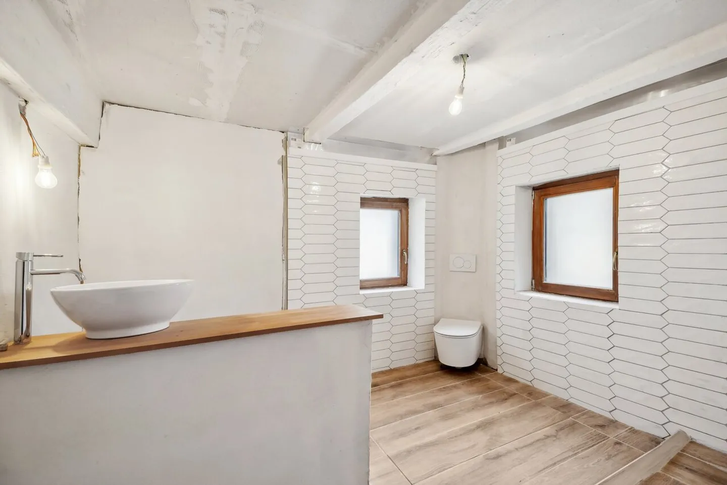 Casa in vendita nel centro del vecchio villaggio - Foto 6 di 10