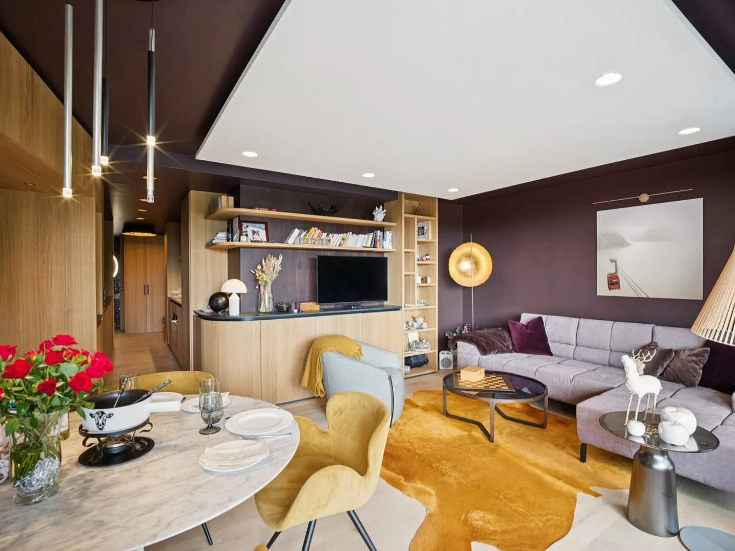 Rare opportunity! Beautifully renovated pied-à-terre, Villars center - Photo 4 of 13
