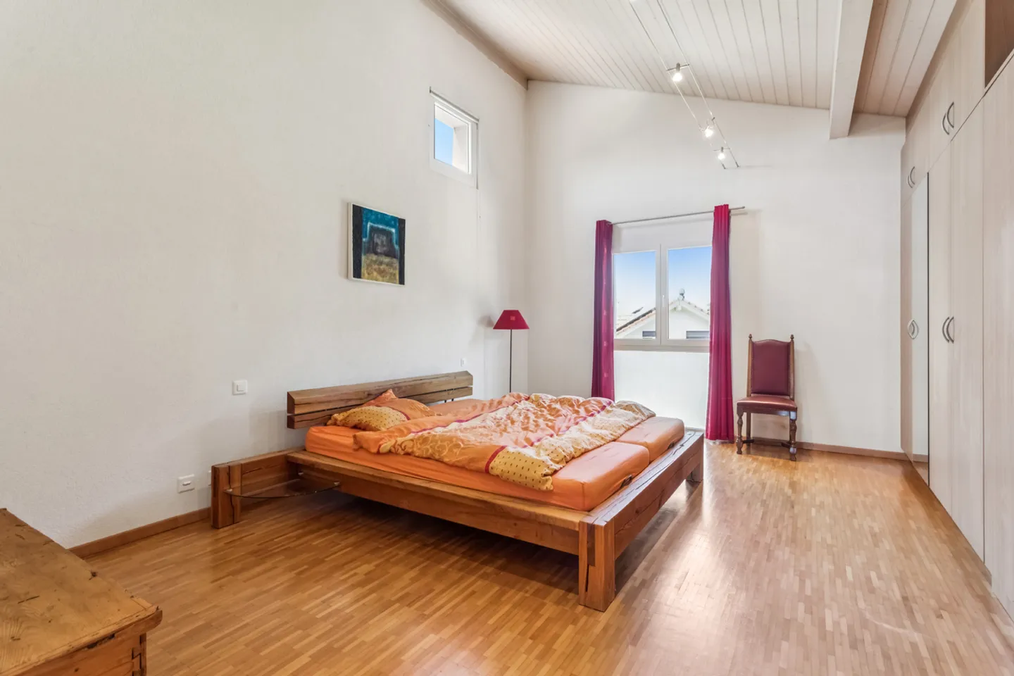 Bella casa familiare situata in un quartiere tranquillo - Foto 9 di 13