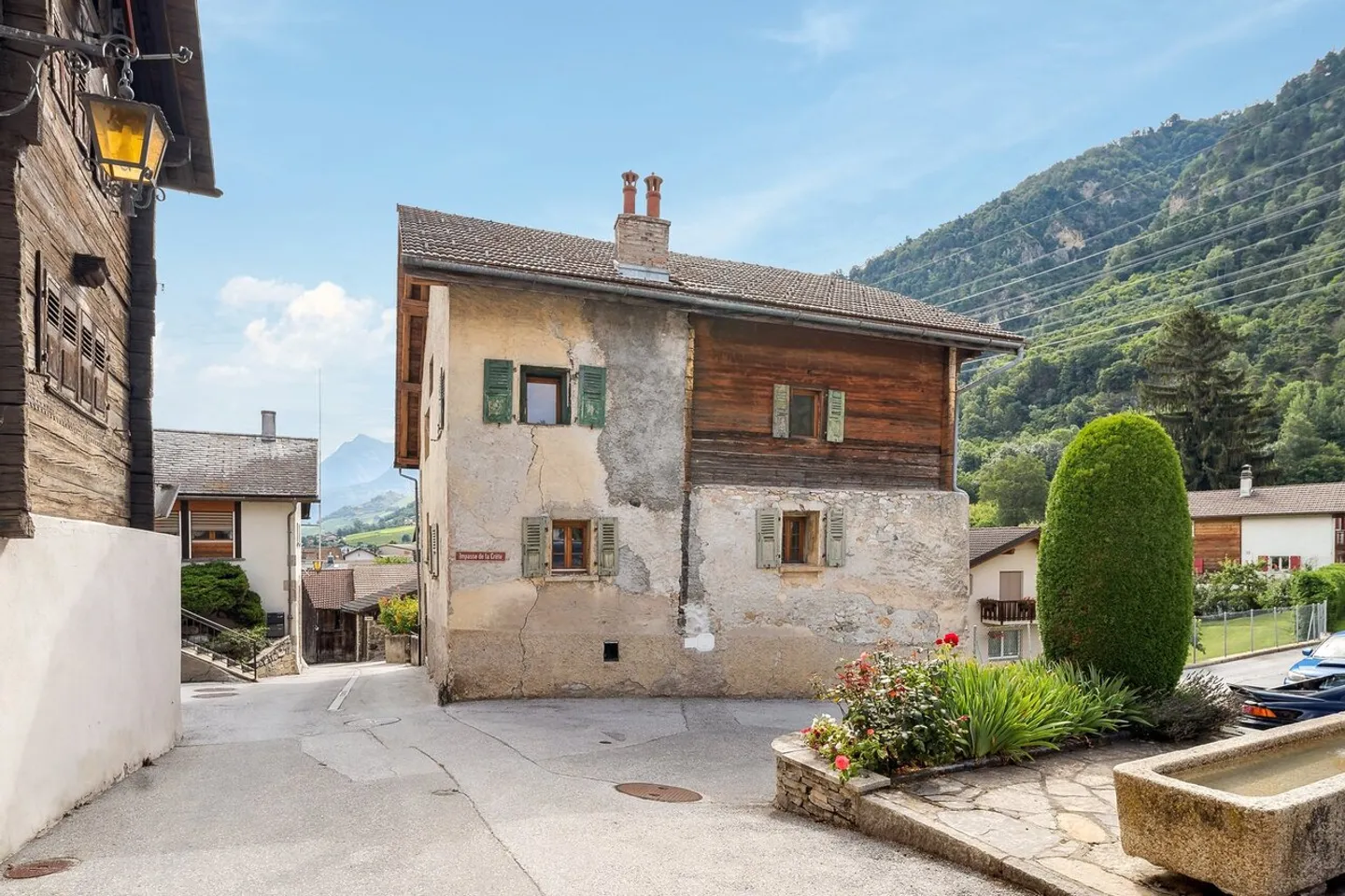 Casa in vendita nel centro del vecchio villaggio - Foto 1 di 10