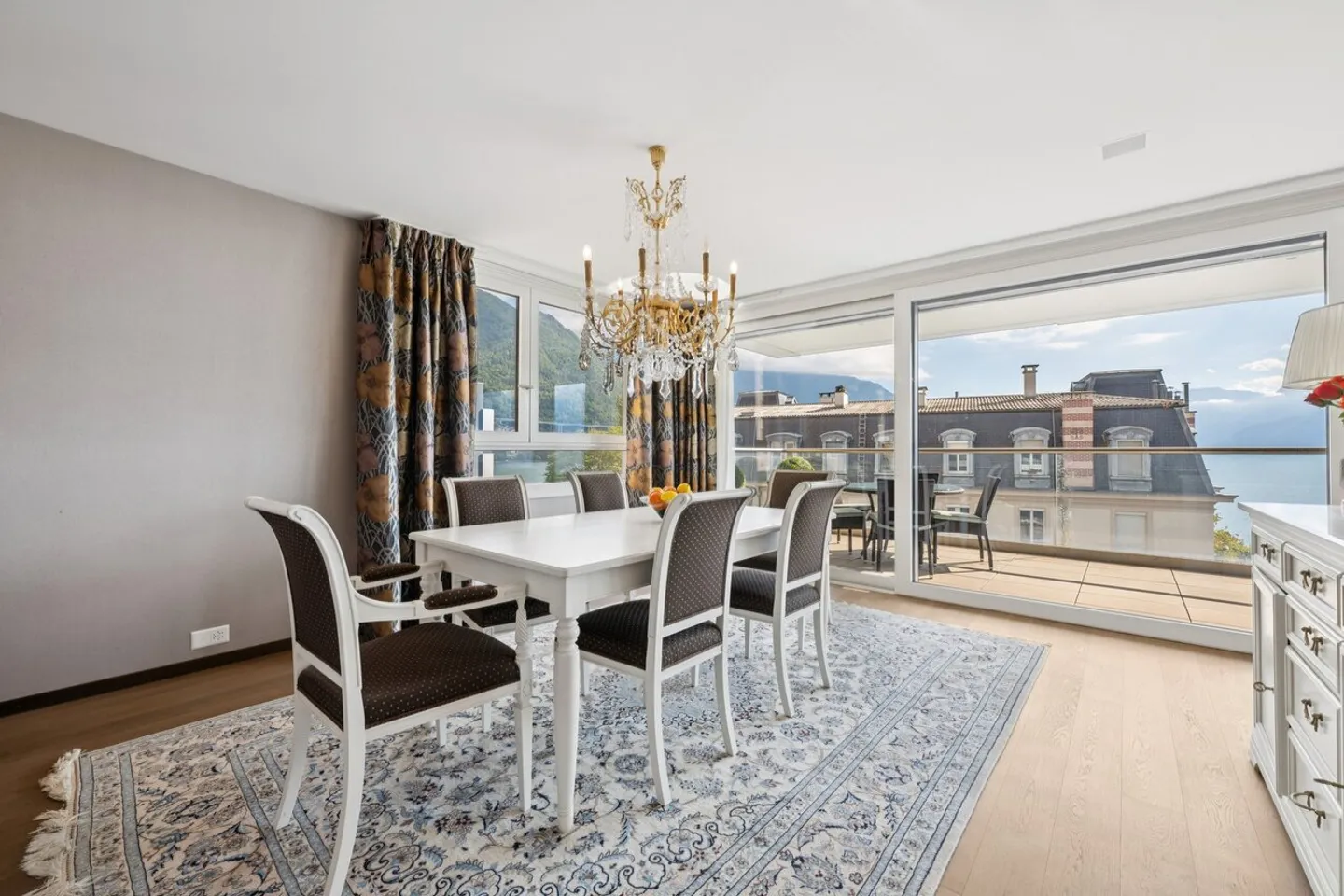Sotheby's Exklusiv nur wenige Schritte vom See entfernt! - Foto 6 von 13
