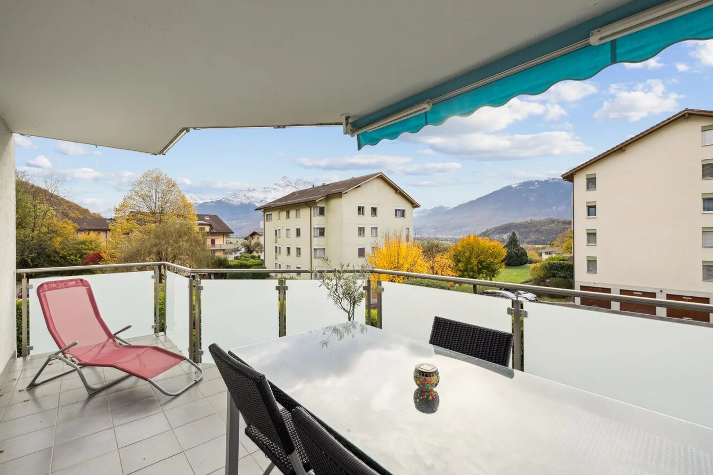 4,5 pièces spacieux et lumineux avec sur les Dents-du-Midi - Photo 5 sur 12