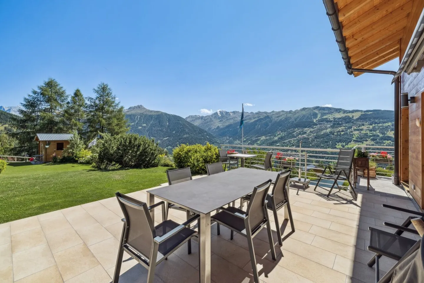 Zeitgenössisches Chalet mit Panoramablick - Hauptwohnsitz - Foto 1 von 12