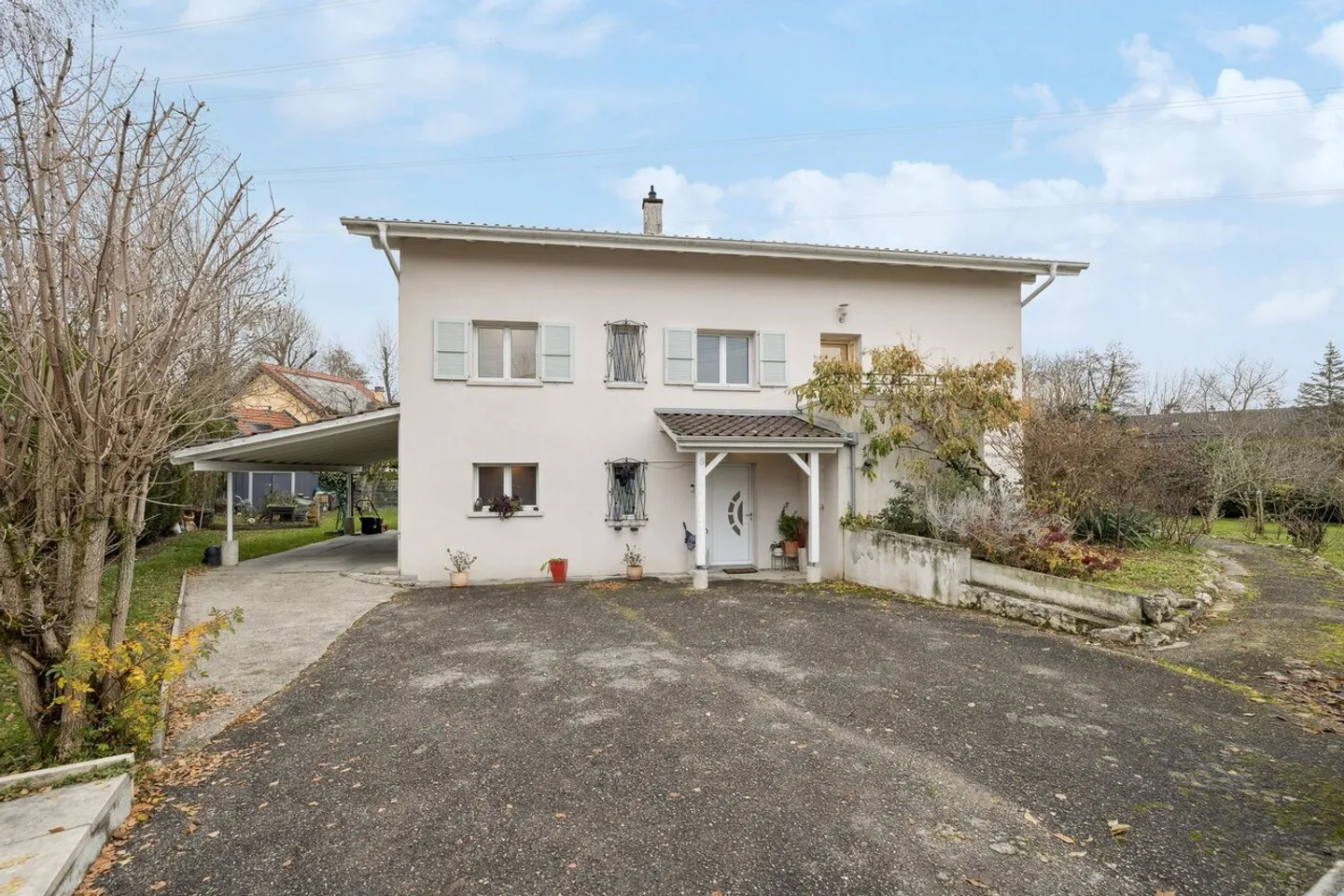 Charming Detached Villa in a Privileged Setting in Founex - Photo 1 of 13