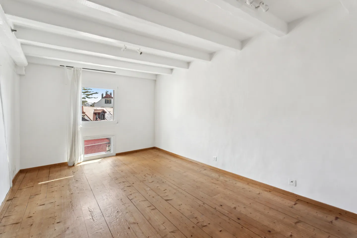 Ehemalige Kunstgalerie in ein spektakuläres und einzigartiges Haus umgewandelt - Foto 9 von 13