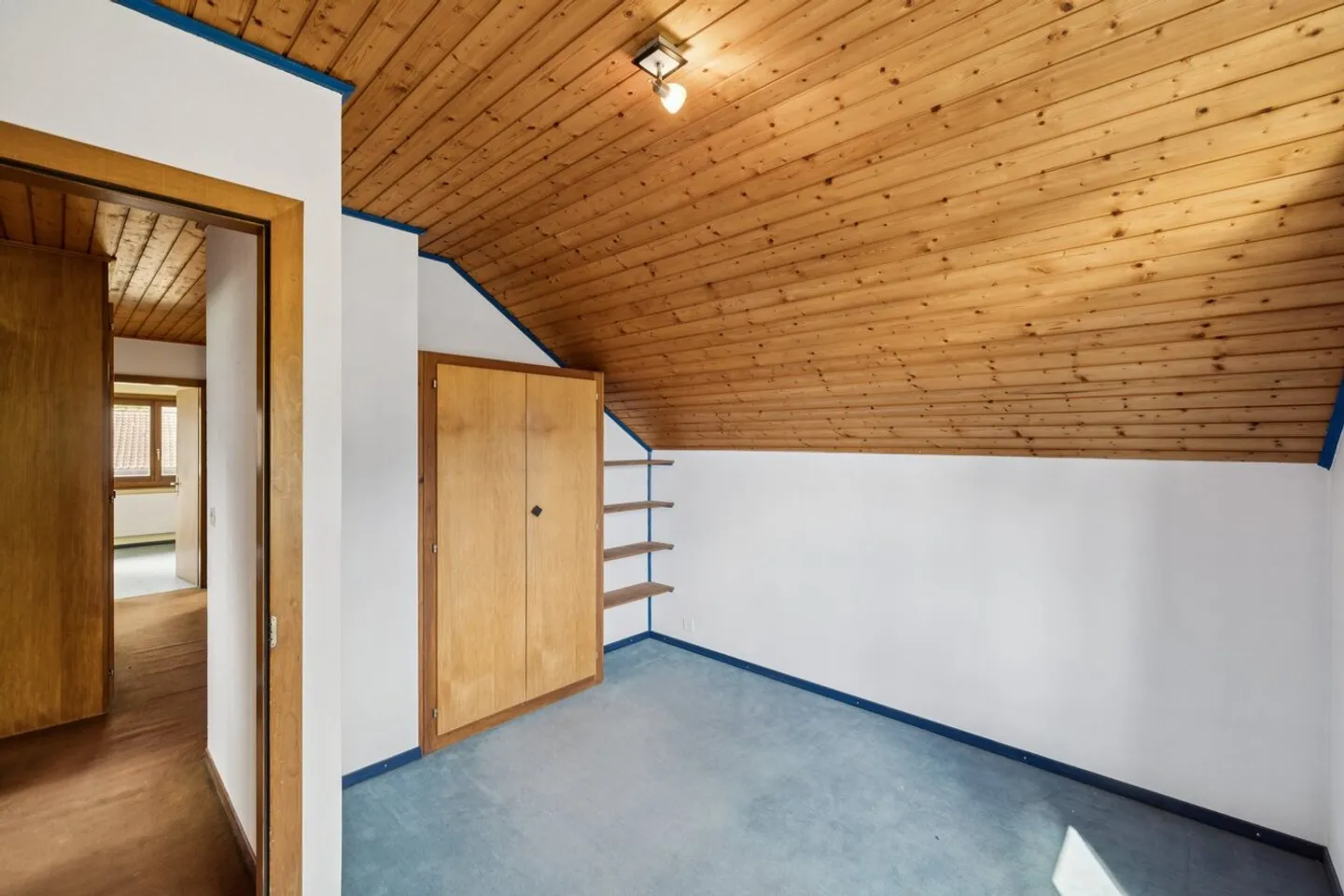 Villa indipendente da ristrutturare in zona residenziale - Foto 11 di 13