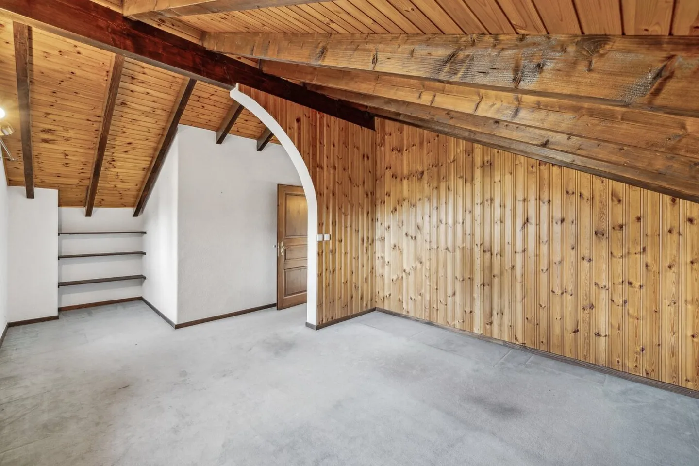 Einfamilienhaus mit 6,5 Zimmern und separater Wohnung mit Garten - Foto 9 von 10
