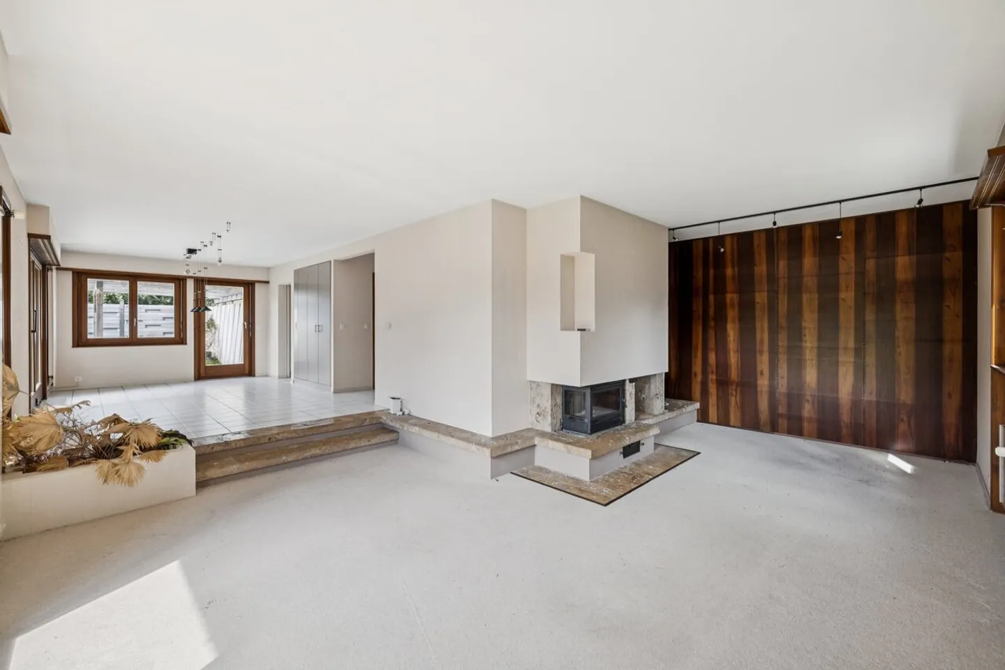 Villa indipendente da ristrutturare in zona residenziale - Foto 1 di 13