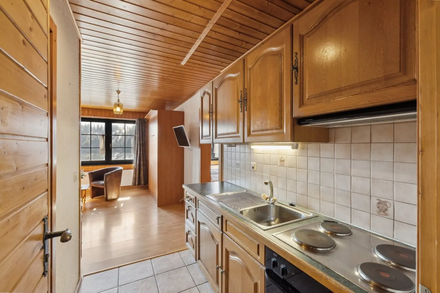 Alpine charm and direct access to the slopes - Facing the Dents-du-Midi - Photo 4 of 7