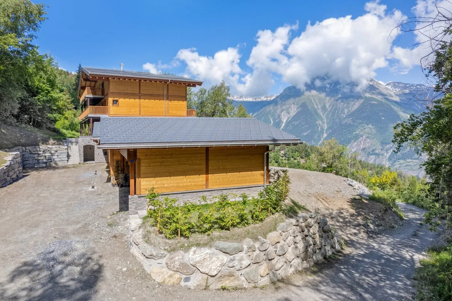 Appartamento nuovo con vista mozzafiato sulla valle del Rodano - Foto 2 di 9