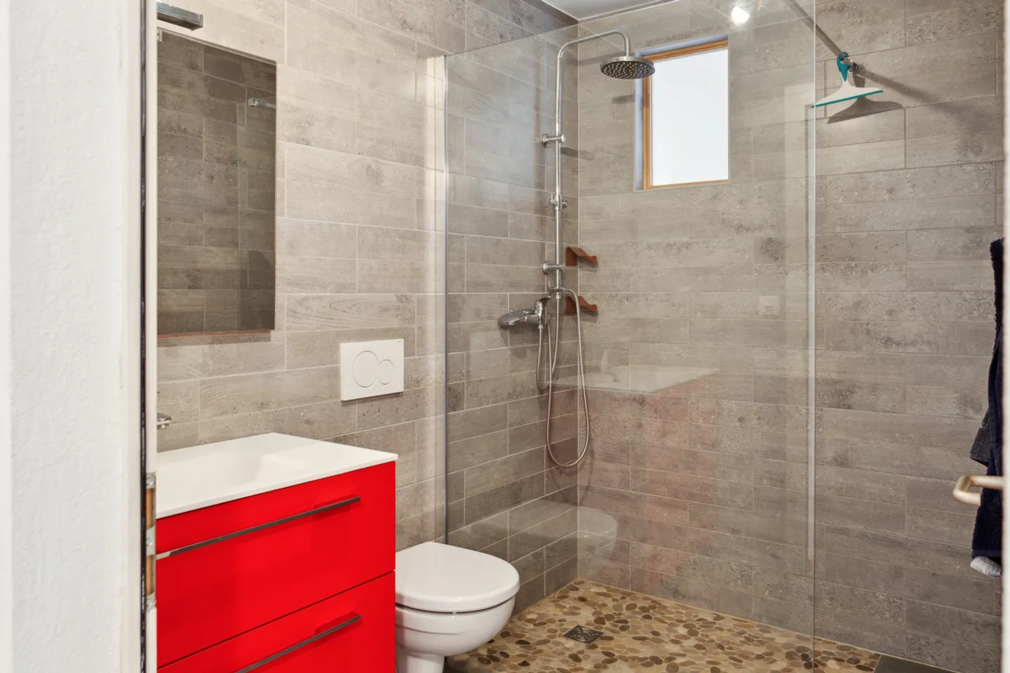 Confort en duplex et rendement au rez : maison à Ste-Croix - Photo 7 sur 13