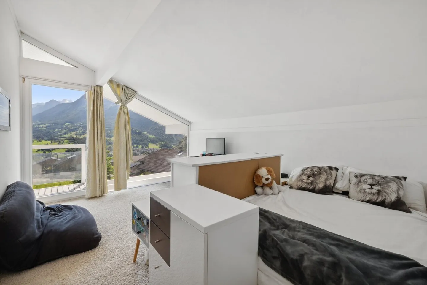 6.5-room villa with the possibility of an independent studio - Photo 11 of 12