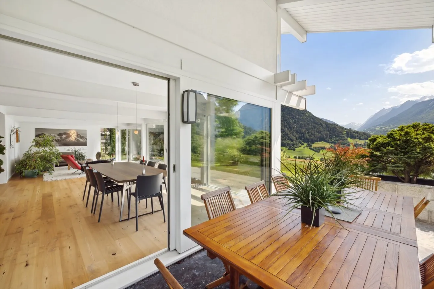 6.5-room villa with the possibility of an independent studio - Photo 4 of 12