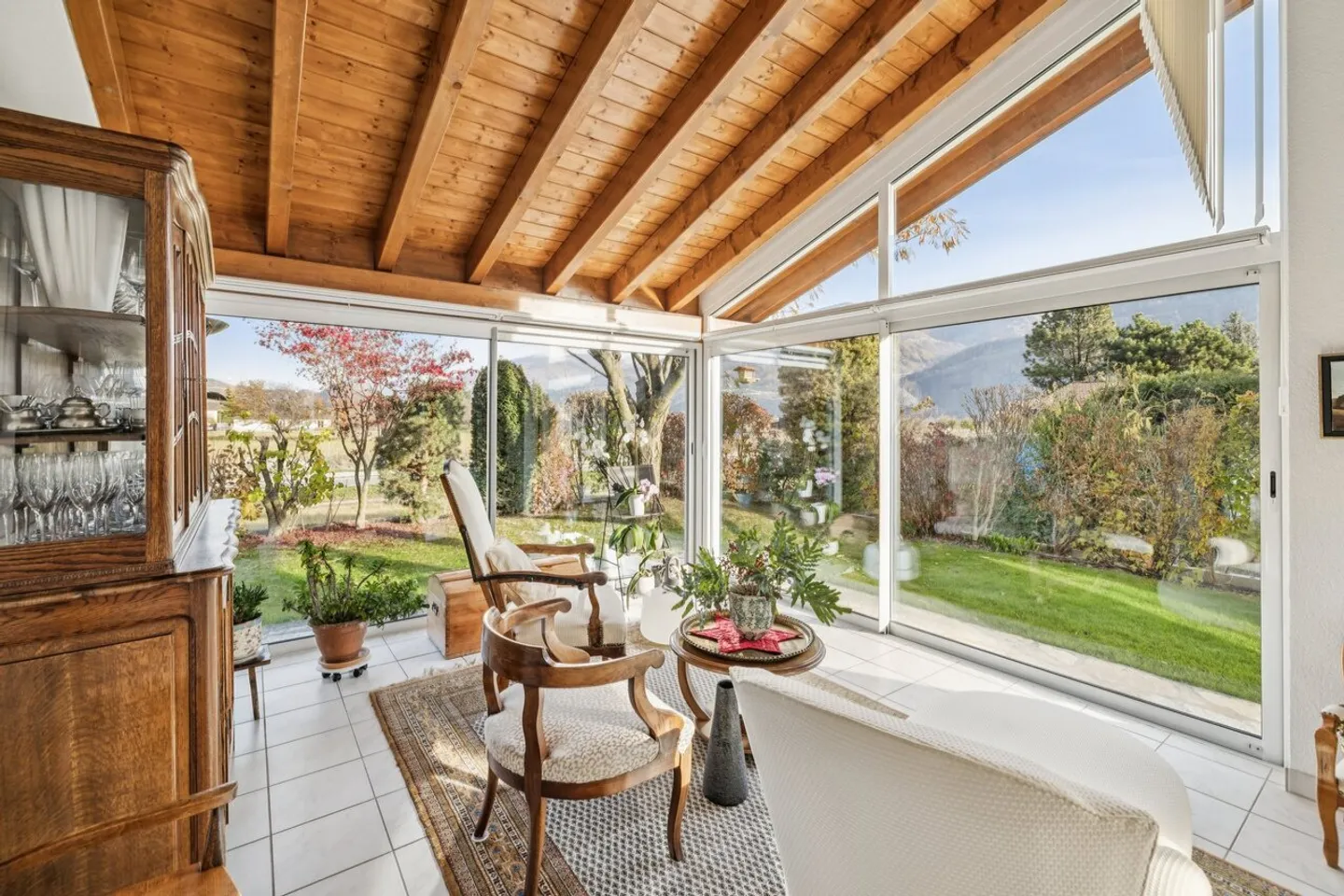 Villa individuelle avec piscine et studio indépendant - Photo 3 sur 13