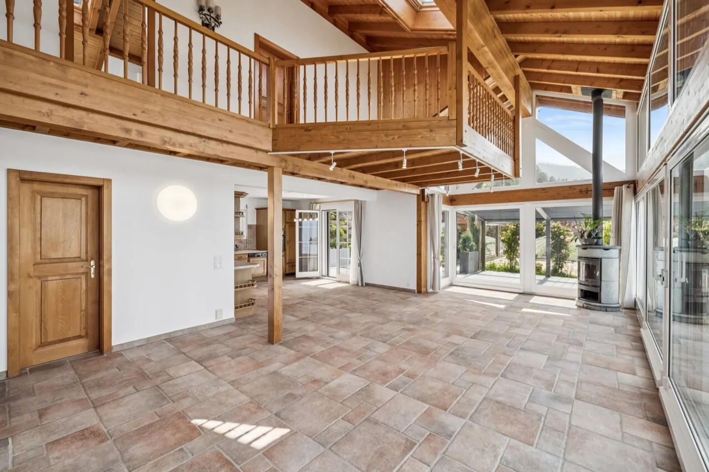 Vue panoramique &amp; élégance alpine avec piscine - Photo 6 sur 13