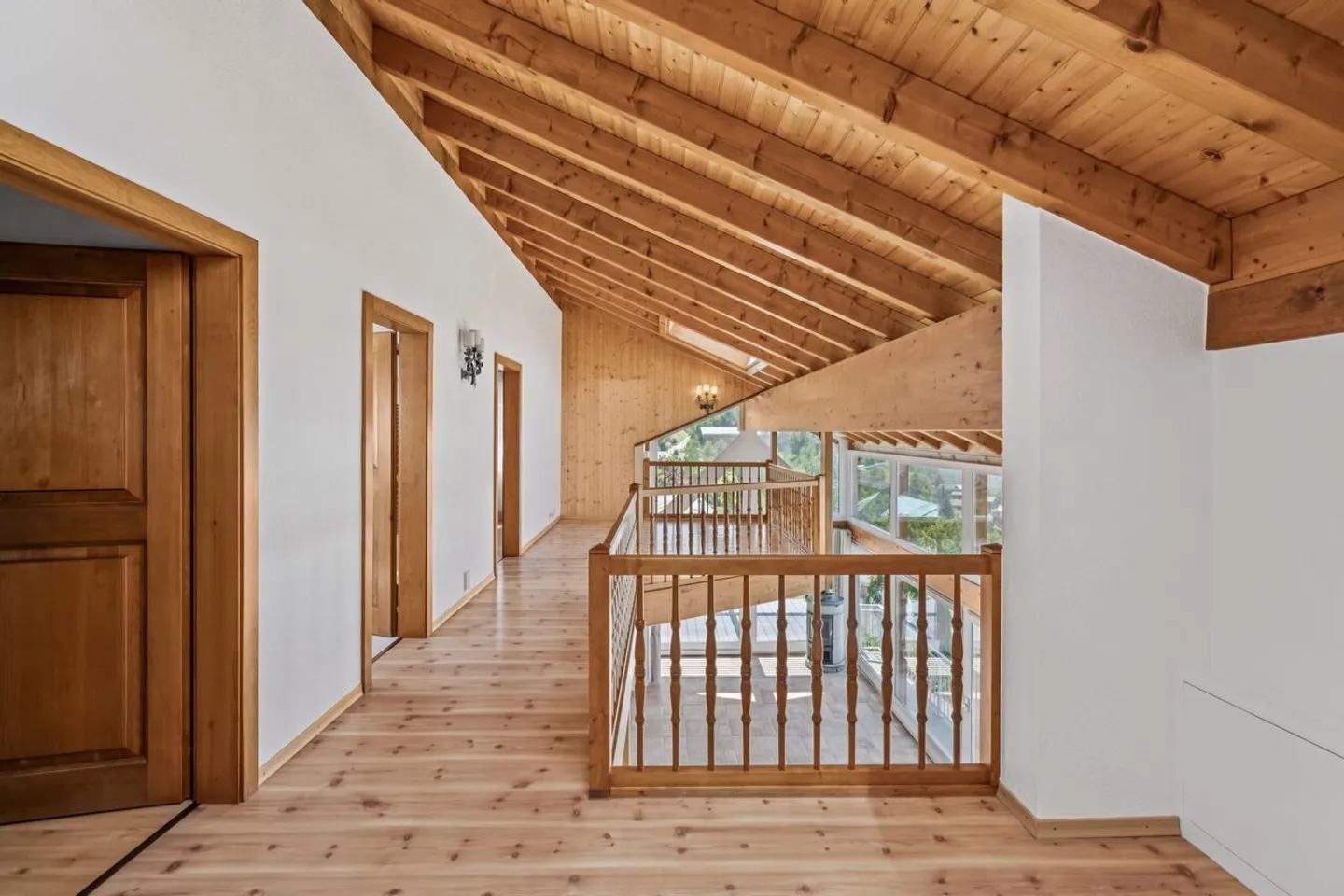 Vue panoramique &amp; élégance alpine avec piscine - Photo 8 sur 13
