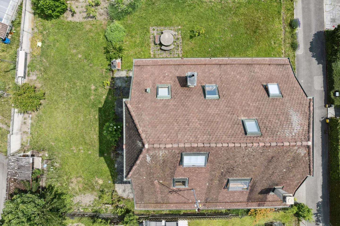 Edificio di tre unità con vista sul lago - ideale per investitori - Foto 9 di 9