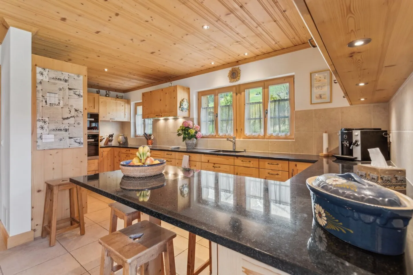 Chalet residenziale di prestigio a Château d'Oex - Foto 4 di 13