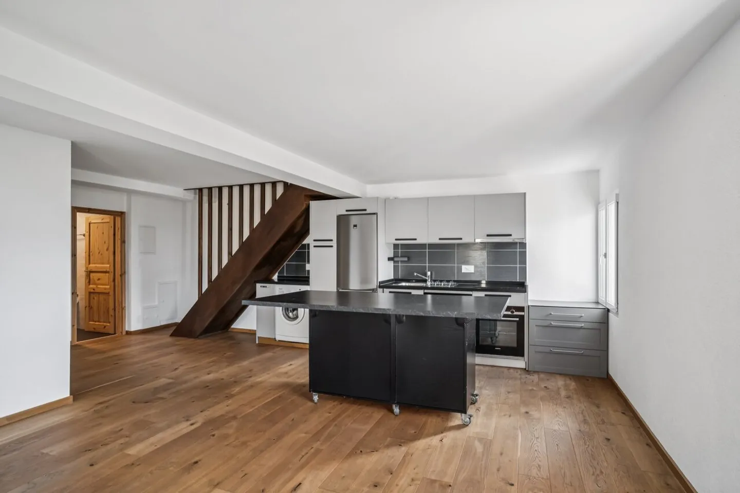 Charming 3.5 rooms + office with a view of the Dents-du-Midi - Photo 6 of 13