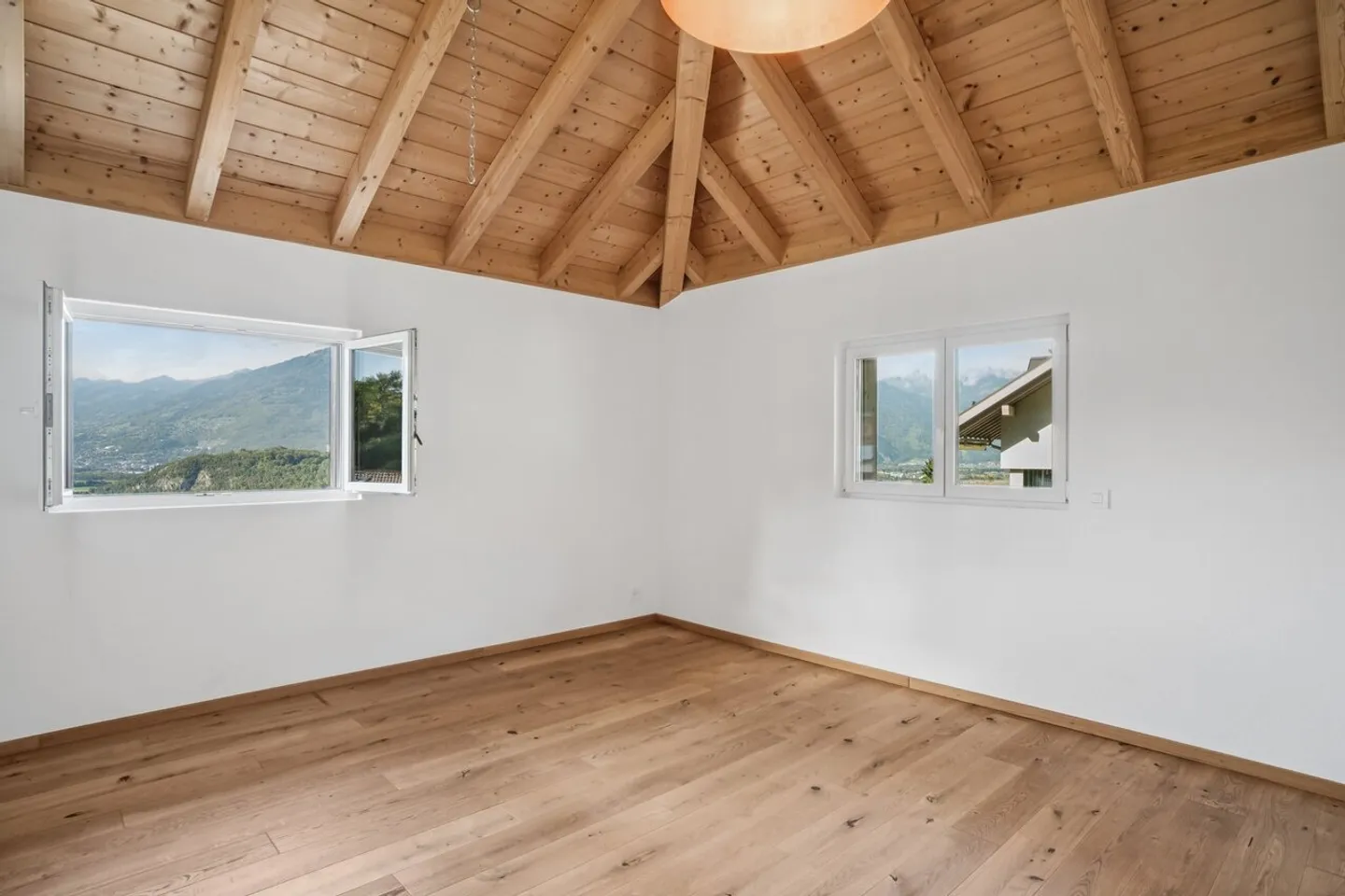 Charming 3.5 rooms + office with a view of the Dents-du-Midi - Photo 13 of 13