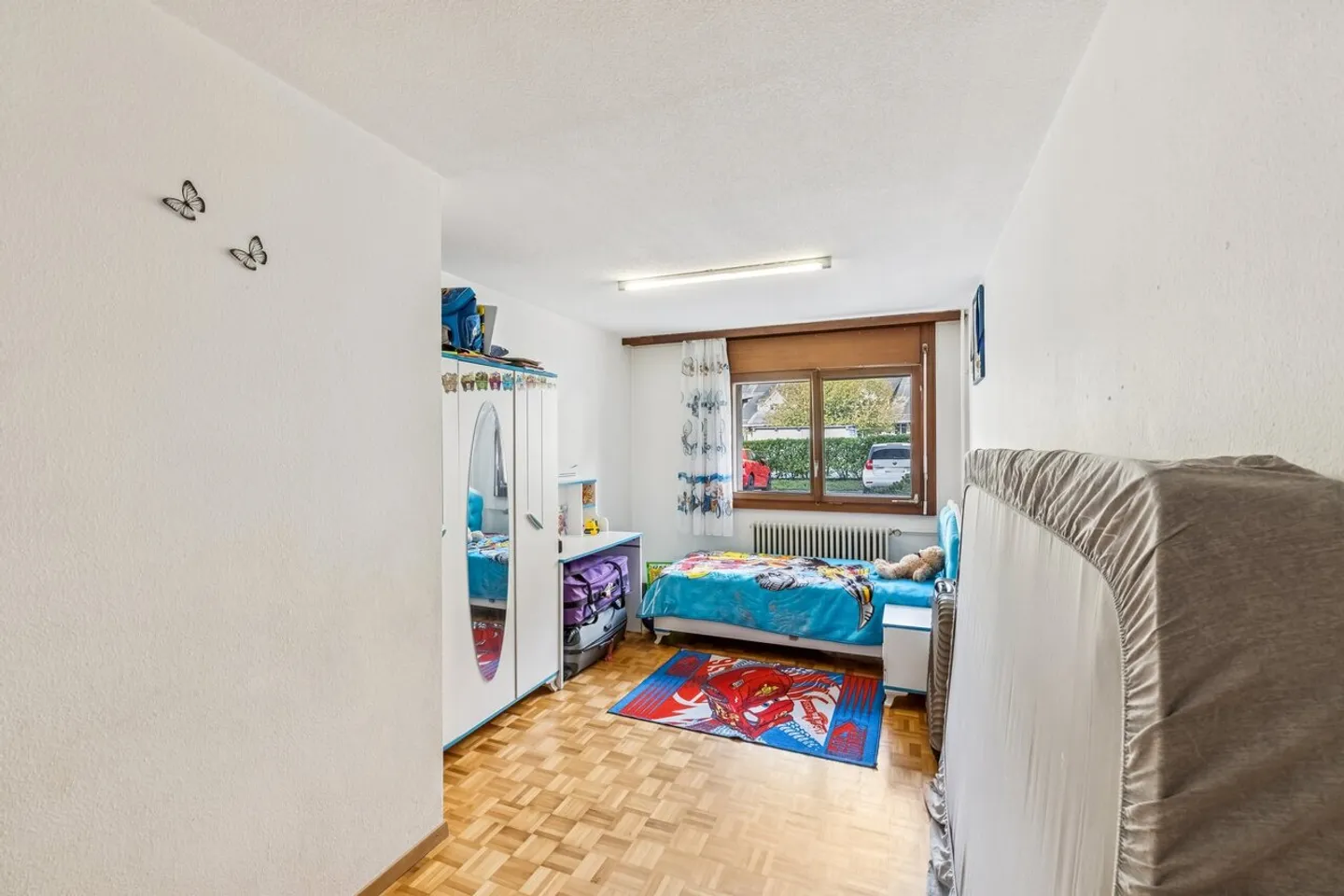 Spacious 4.5-room garden-level apartment - Photo 10 of 13